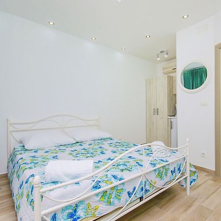 Apartments Rina Split Exterior photo