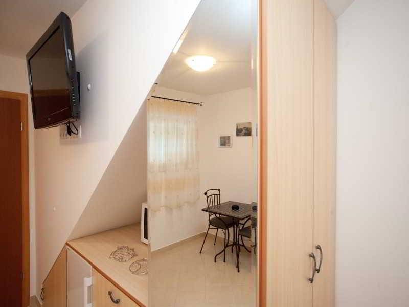 Apartments Rina Split Exterior photo